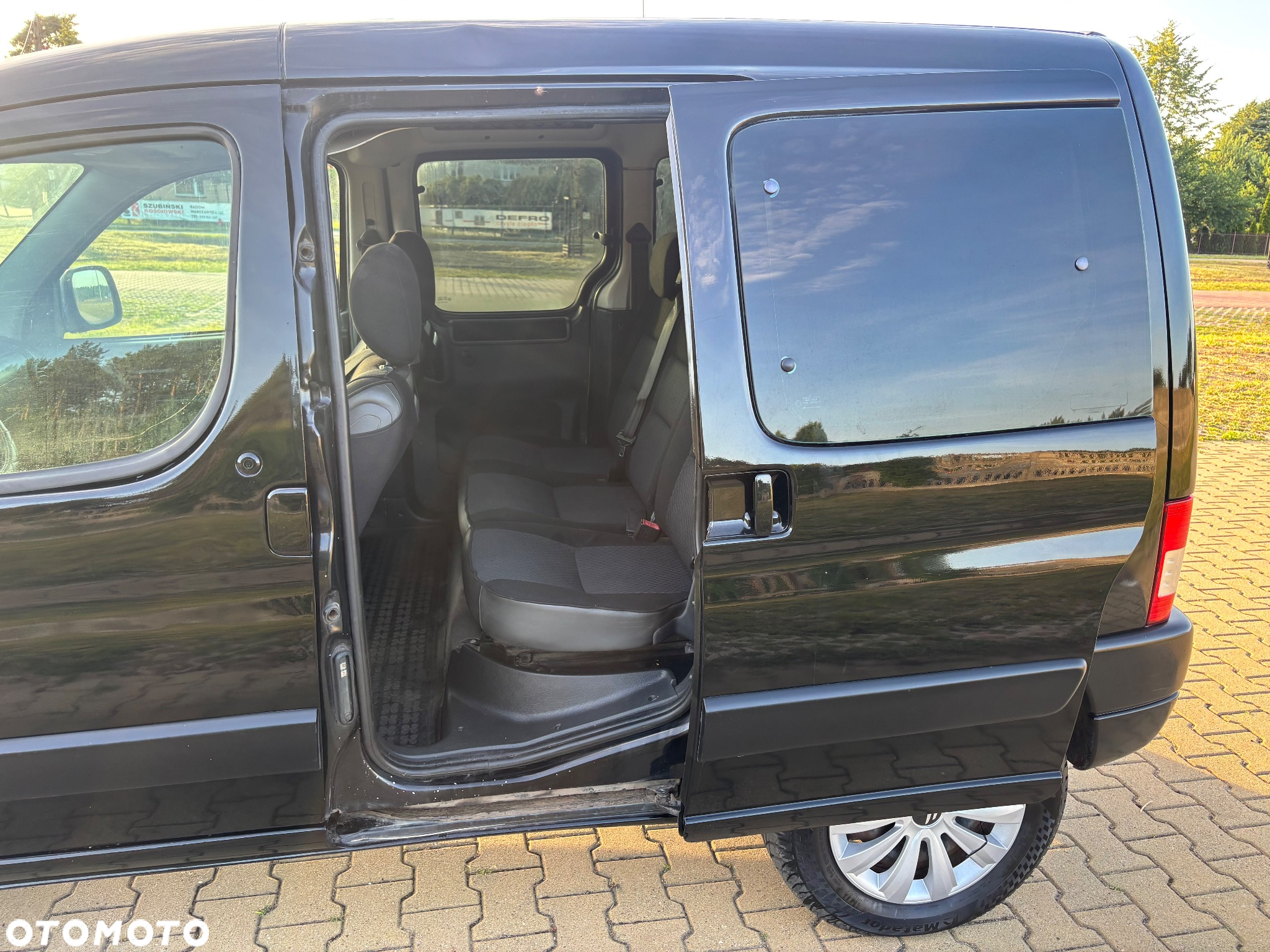 Citroën Berlingo II 1.6 HDi Multispace - 12