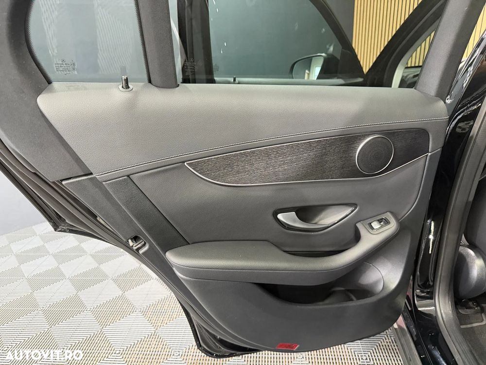 MERCEDES-BENZ GLC 2022 — imagine 22