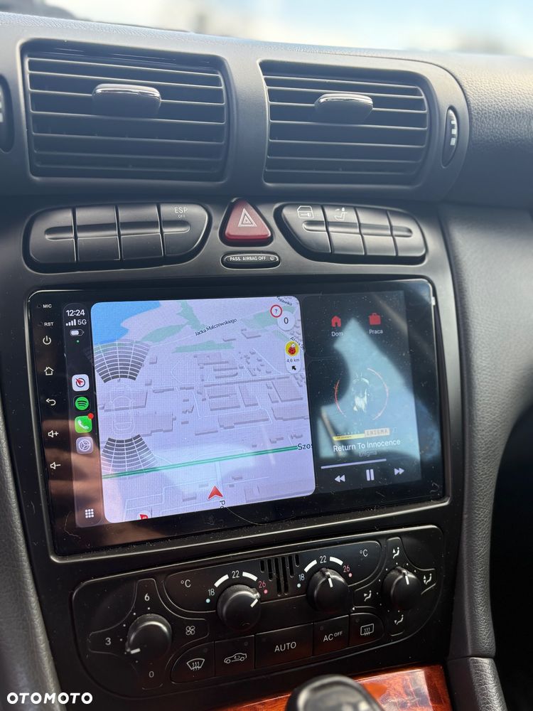 Mercedes-Benz Klasa C 180 T Kompressor Classic - 12