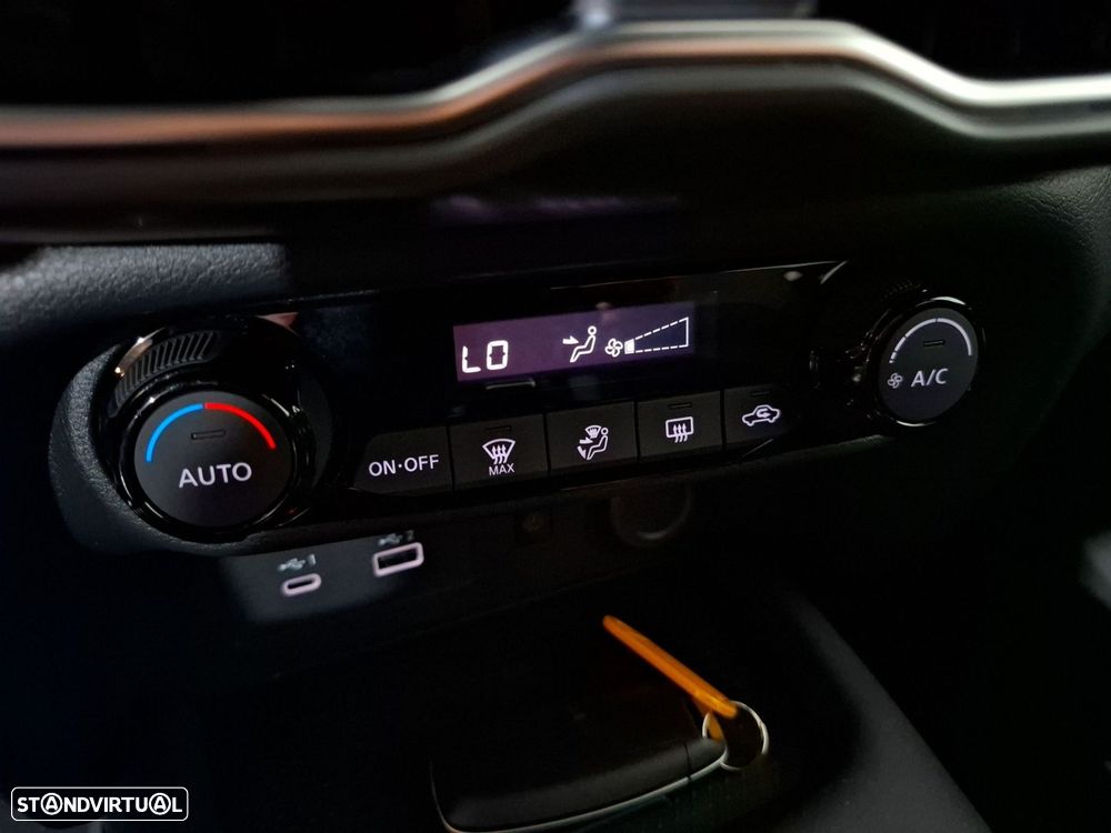 Nissan Juke 1.0 DIG-T N-Connecta Two Tone DCT - 19