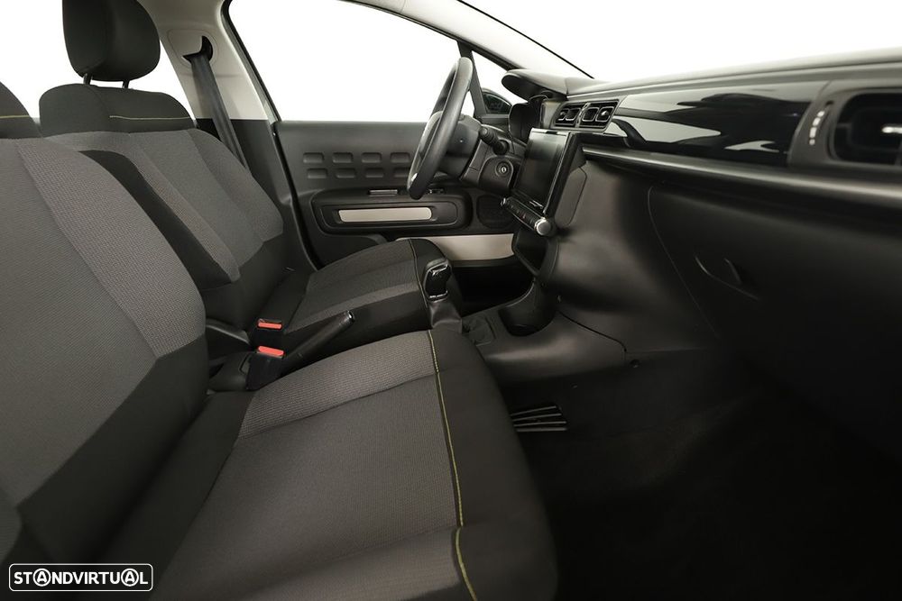 Citroën C3 1.2 PureTech Shine - 19