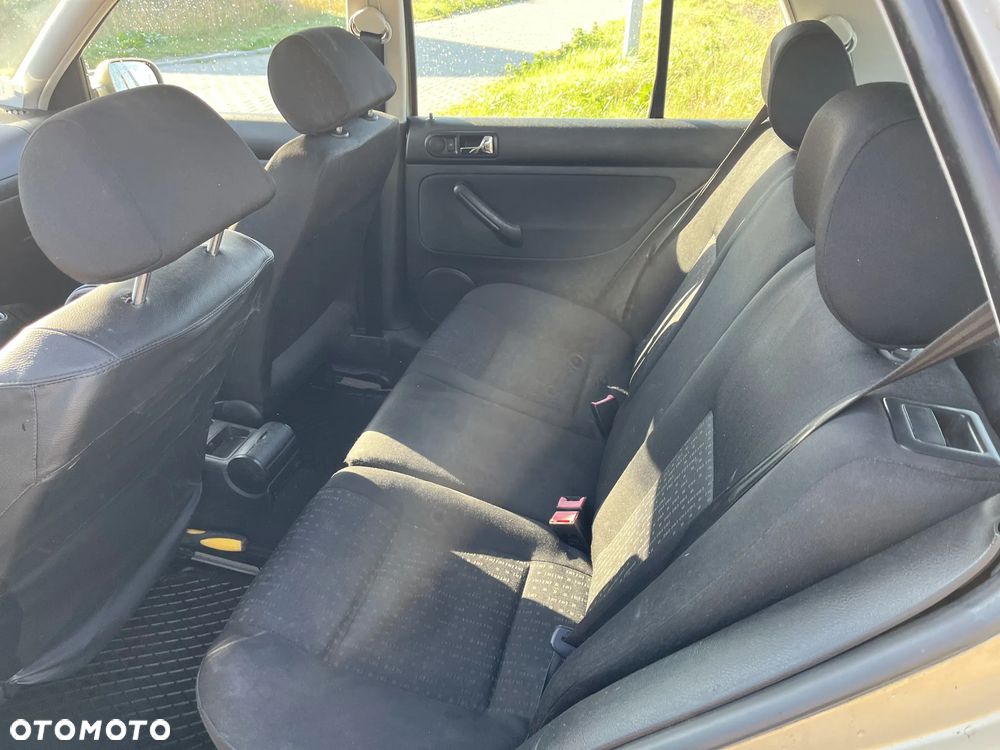 Volkswagen Golf IV 1.4 16V Basis - 7