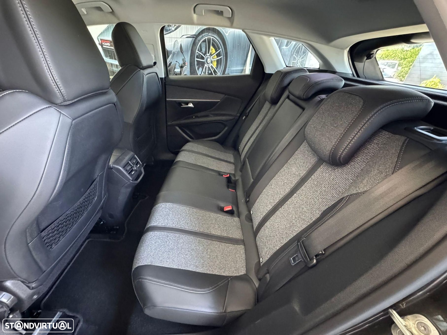 Peugeot 3008 1.5 BlueHDi Allure - 16