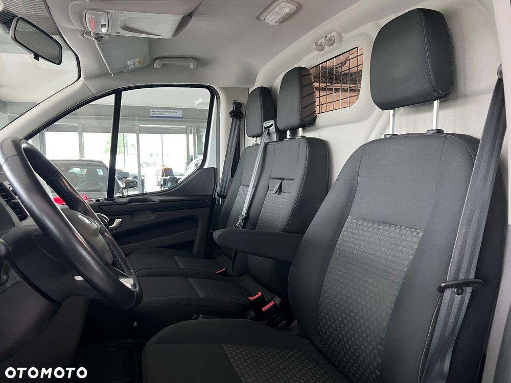 Ford Transit Custom - 21