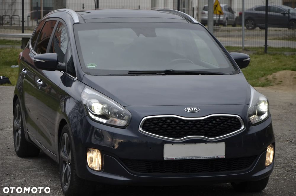 Kia Carens - 6