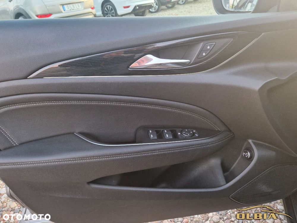 Opel Insignia - 27