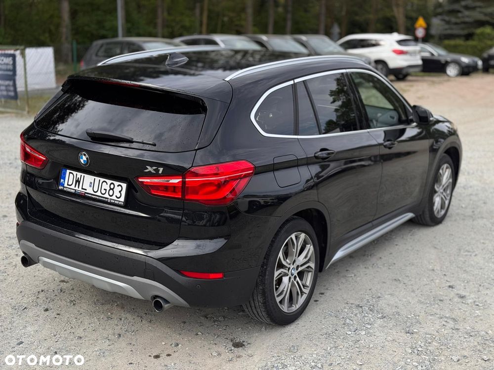 BMW X1 xDrive25i xLine - 10