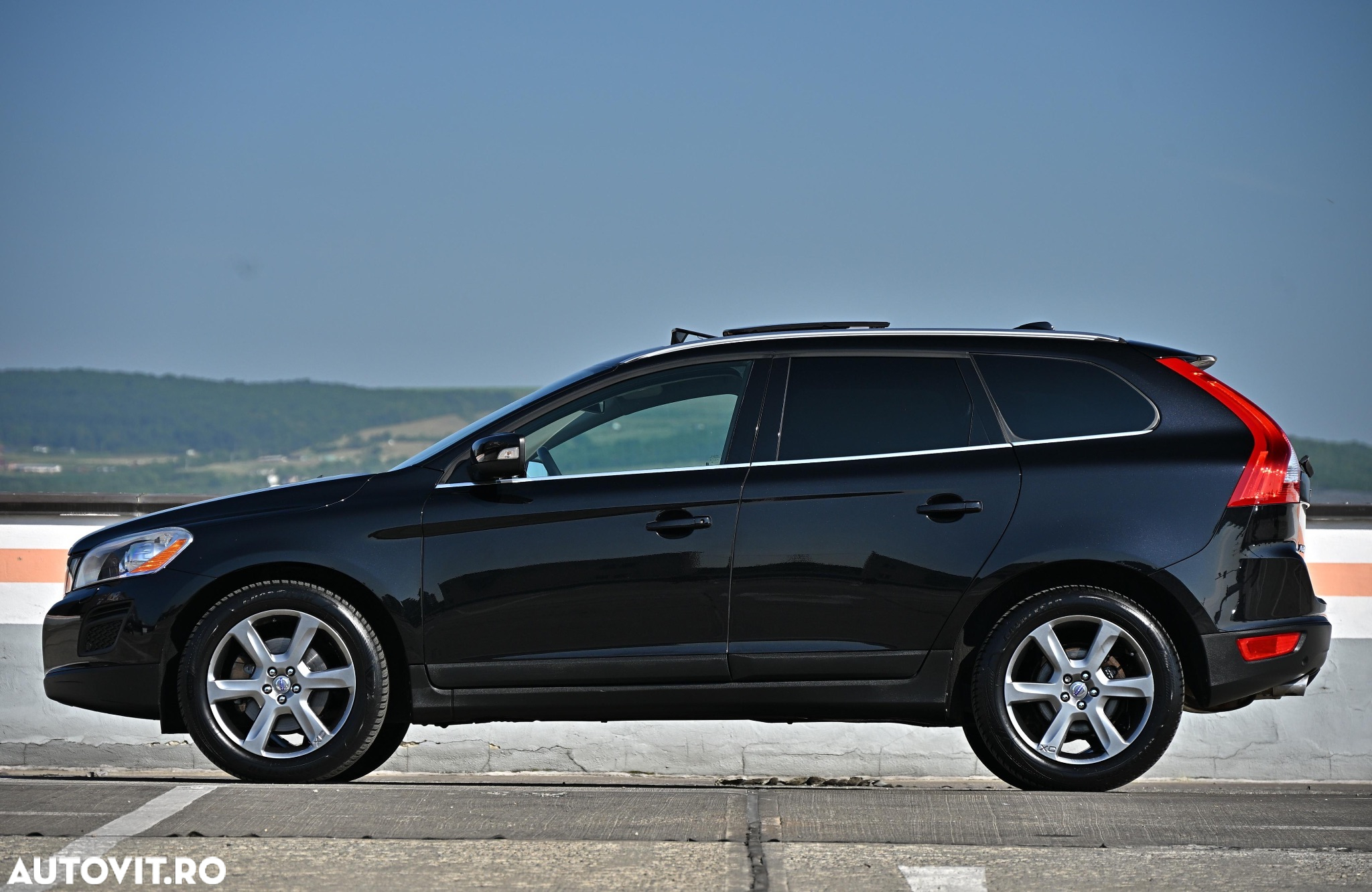 Volvo XC 60 D5 AWD Aut. Summum - 8