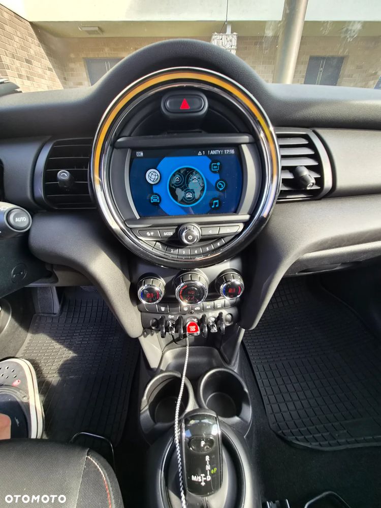 MINI ONE Standard - 9