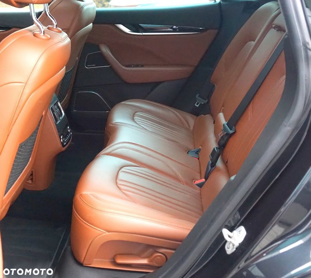 Maserati Levante S Granlusso - 22