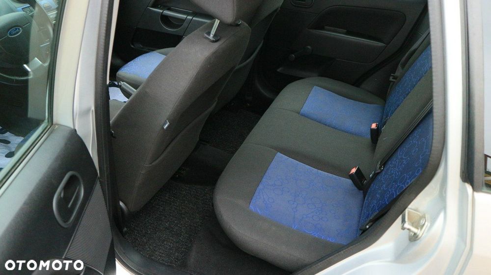 Ford Fiesta 1.25 Ambiente - 22