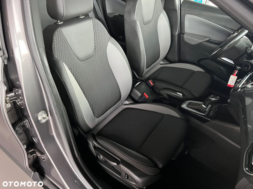 Opel Crossland X - 38