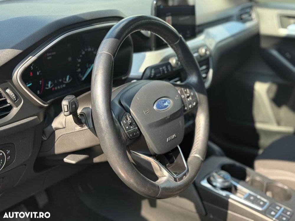 Ford Focus 1.0 EcoBoost Titanium - 6