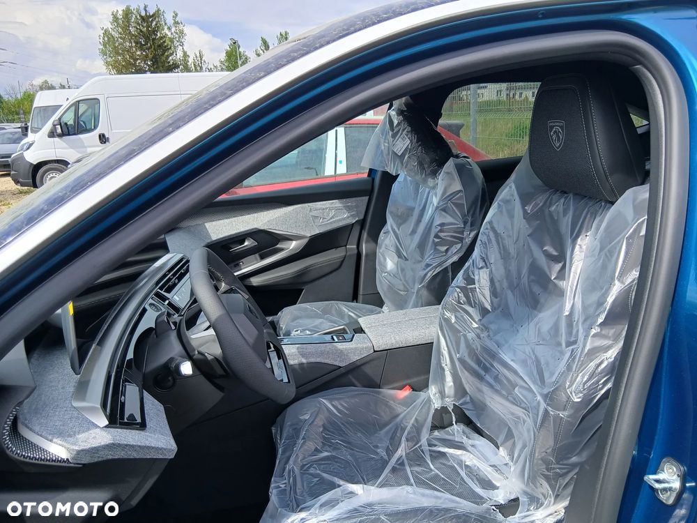 Peugeot 3008 1.2 PureTech mHEV GT E-DCS6 - 8