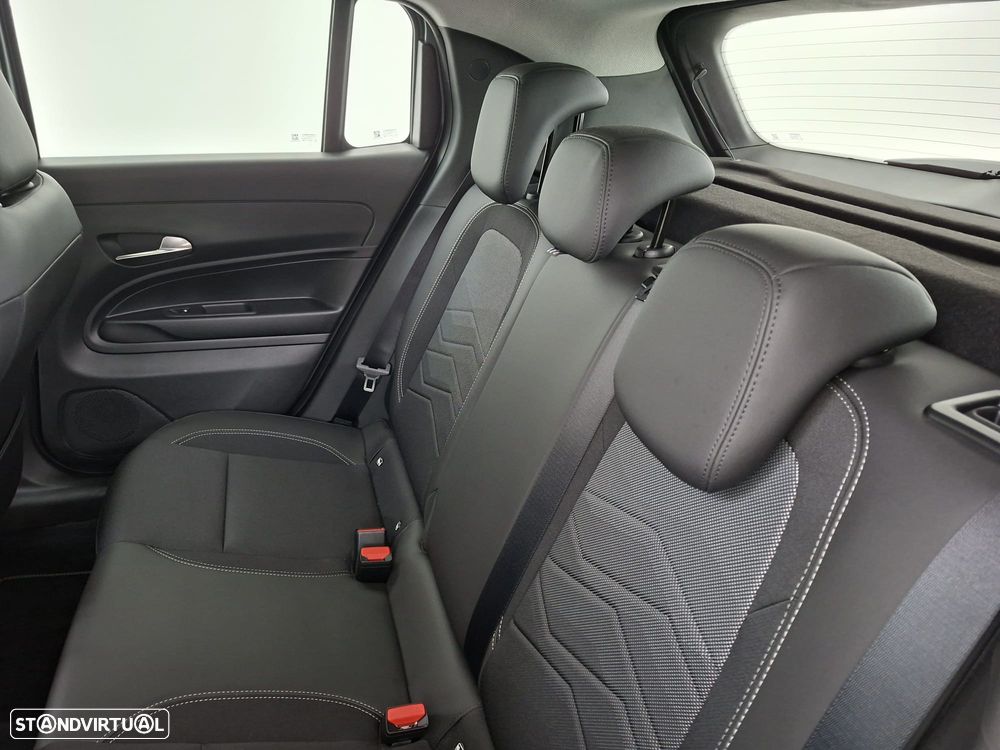 Jeep Avenger 1.2 e-Hybrid Altitude DCT - 19