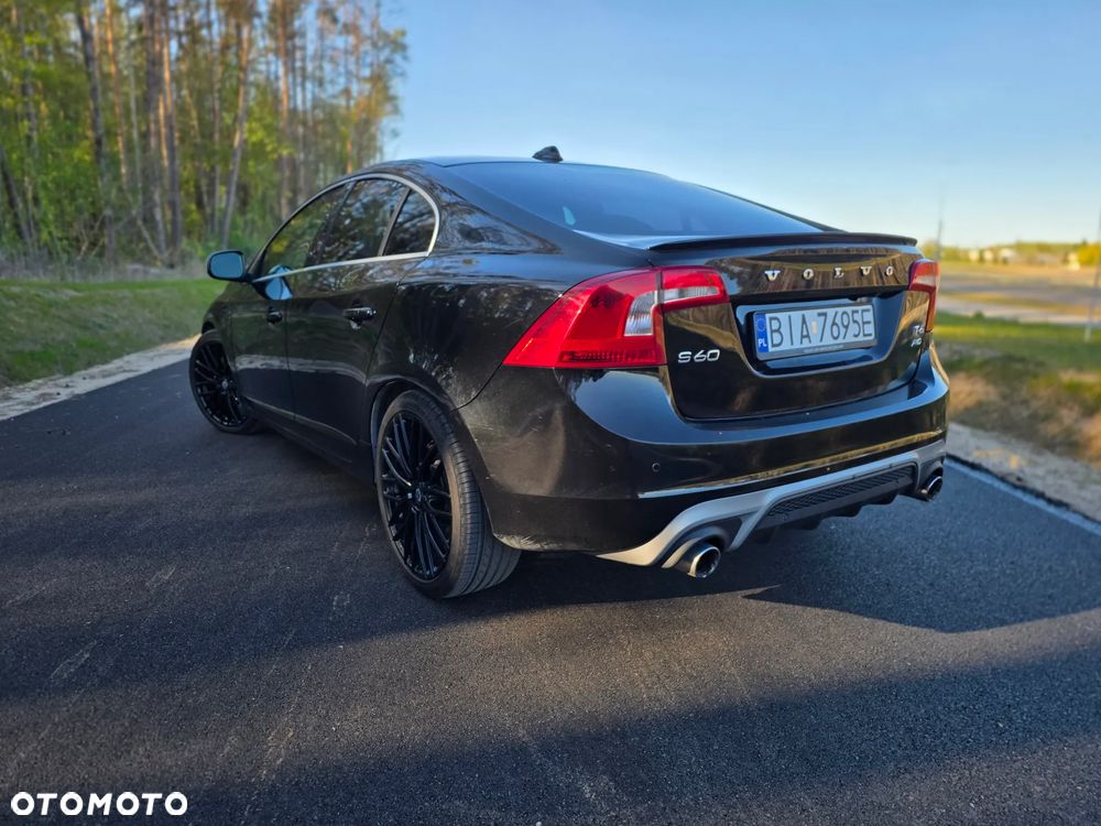 Volvo S60 T6 AWD Geartronic RDesign - 34