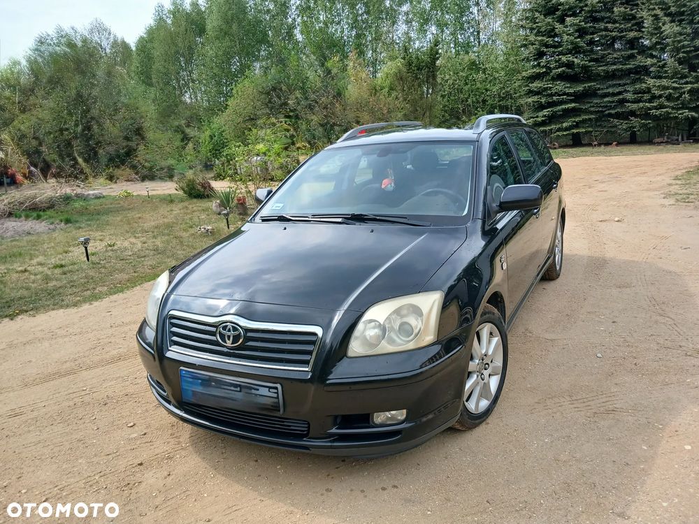 Toyota Avensis - 1