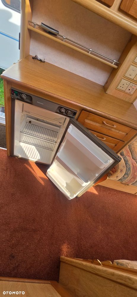 Elddis Avante - 9