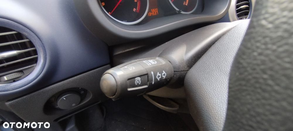Opel Corsa - 6