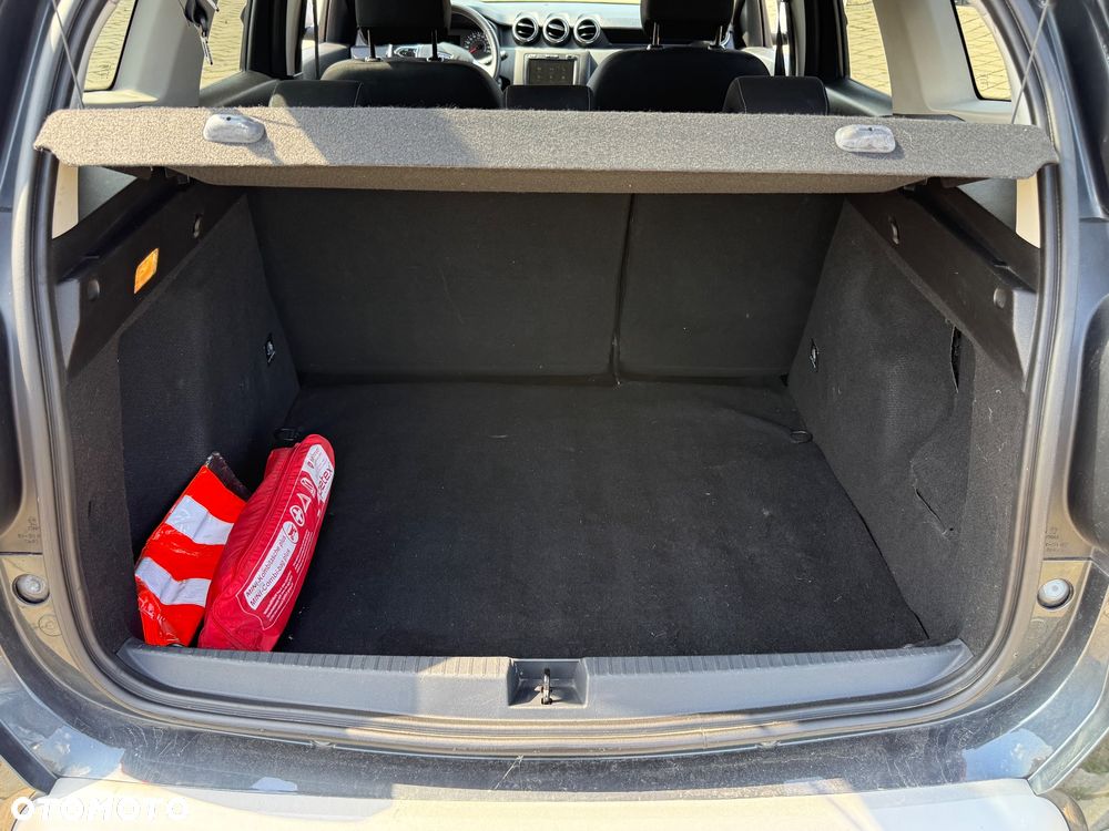 Dacia Duster 1.6 SCe Prestige - 26