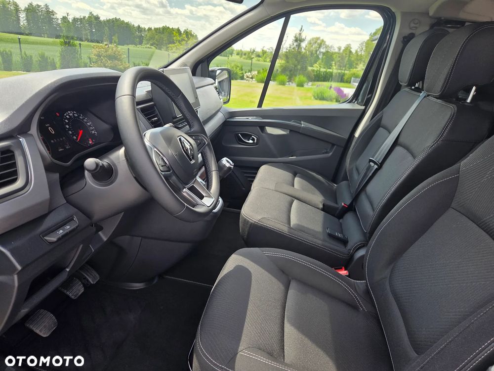 Renault Trafic - 13