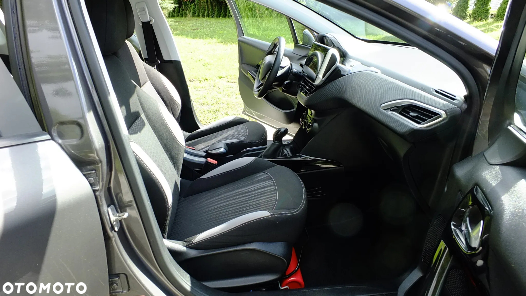 Peugeot 2008 1.6 BlueHDi Active - 16