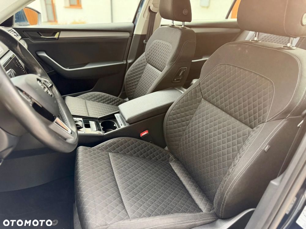 Skoda Superb 2.0 TDI Style DSG - 7