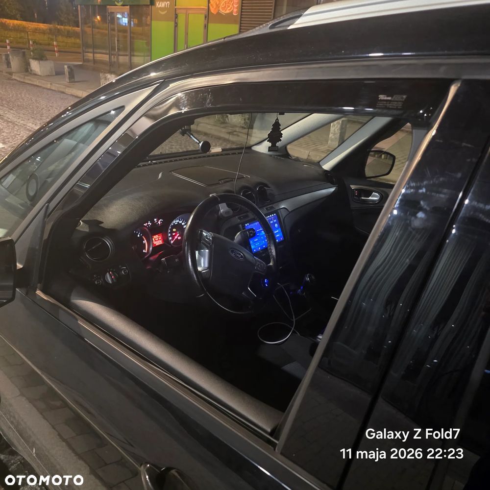 Ford Galaxy - 1