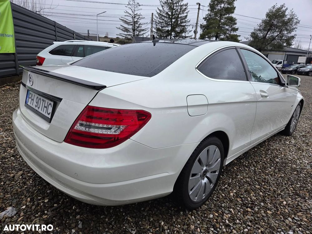 Mercedes-Benz C 180 BlueEFFICIENCY 7G-TRONIC - 4