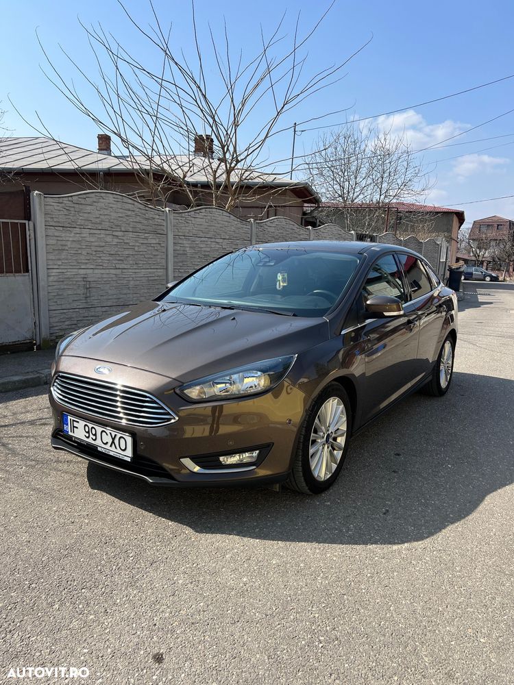 Ford Focus 1.5 EcoBoost Titanium - 1