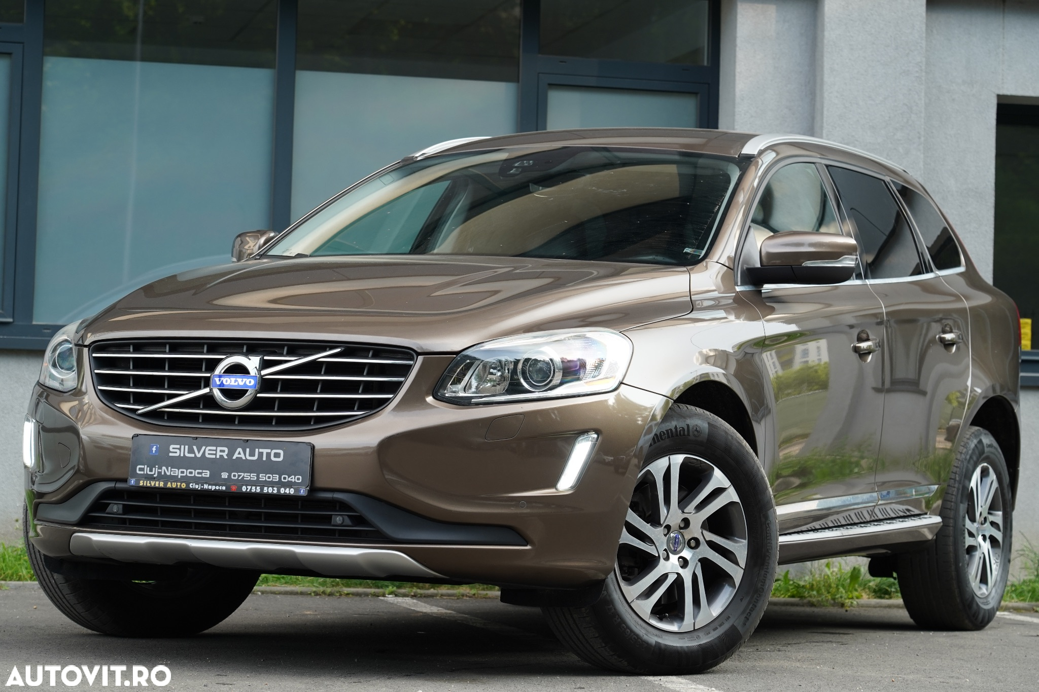 Volvo XC 60 D5 AWD Aut. Summum - 2