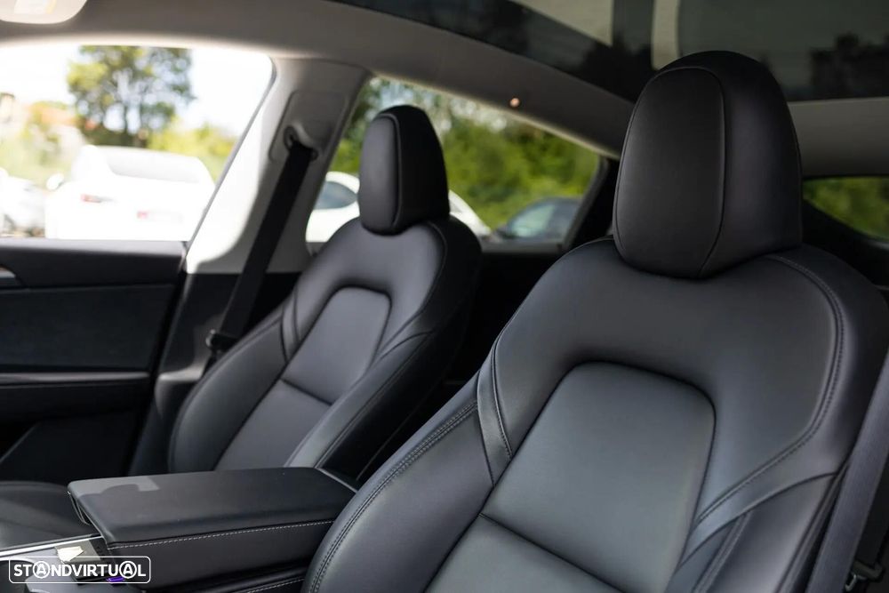 Tesla Model Y Long Range Tração Integral — fotografia 17