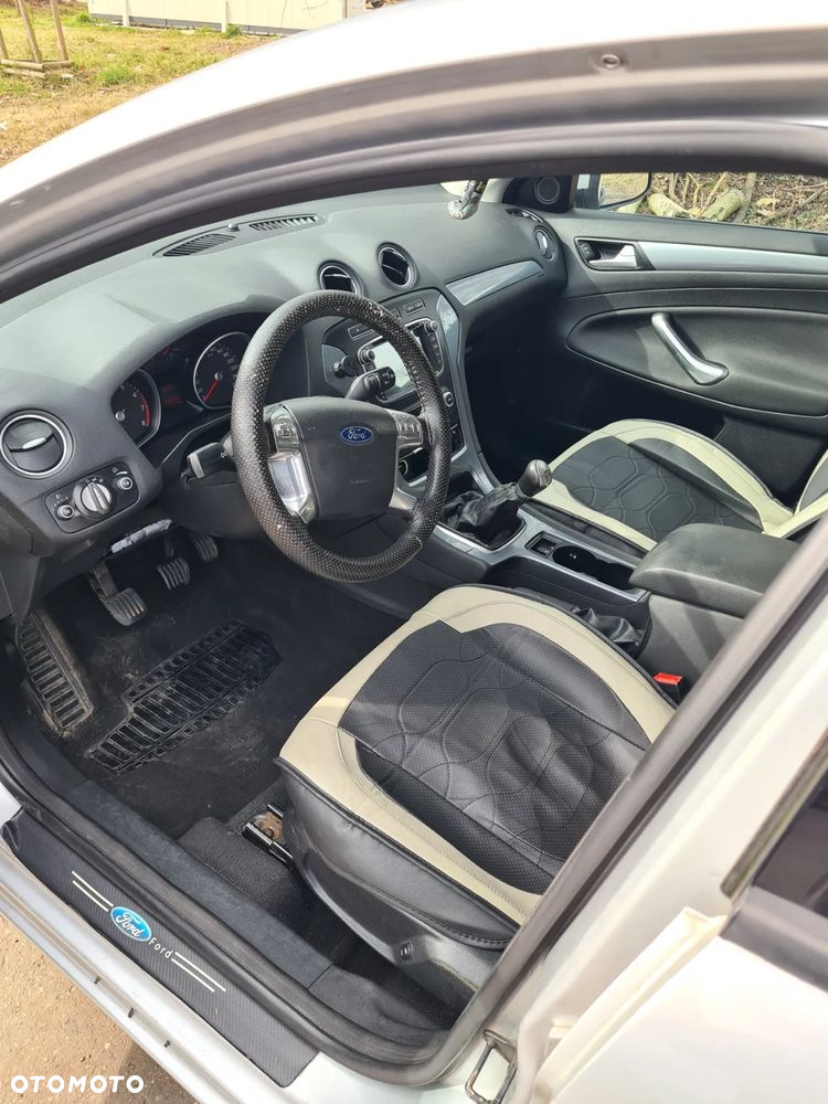 Ford Mondeo 2.0 FF Trend - 18