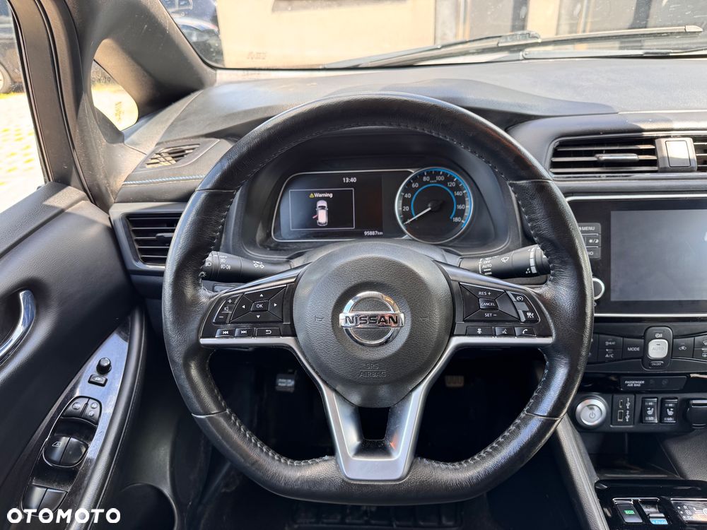 Nissan Leaf Standard - 15