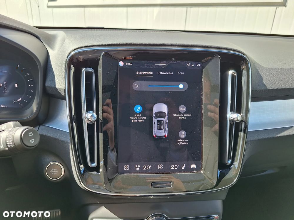 Volvo XC 40 B3 Ultra Dark - 29