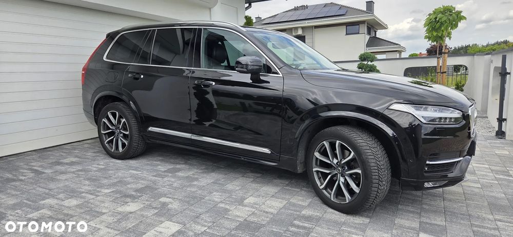 Volvo XC 90 - 8