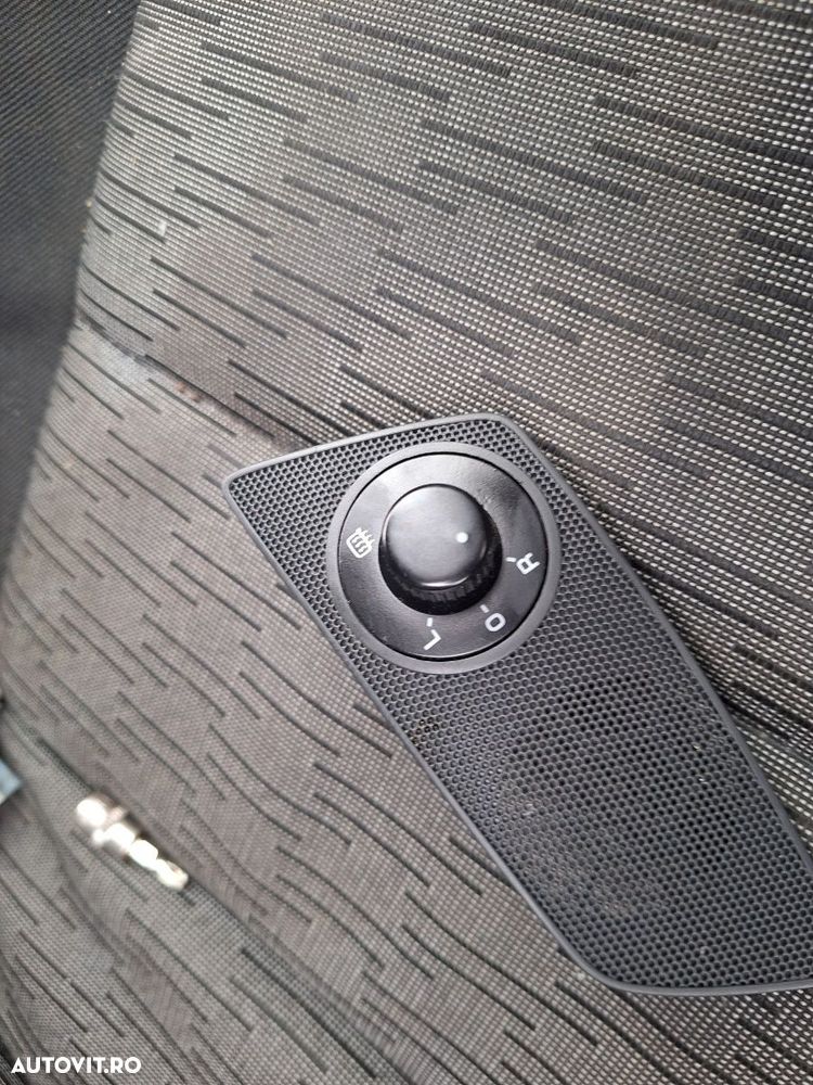 Oglinda laterala electrica portiera fata dreapta SKODA OCTAVIA 2 Facelift  2009 - 2013 , negru LF9R - 3