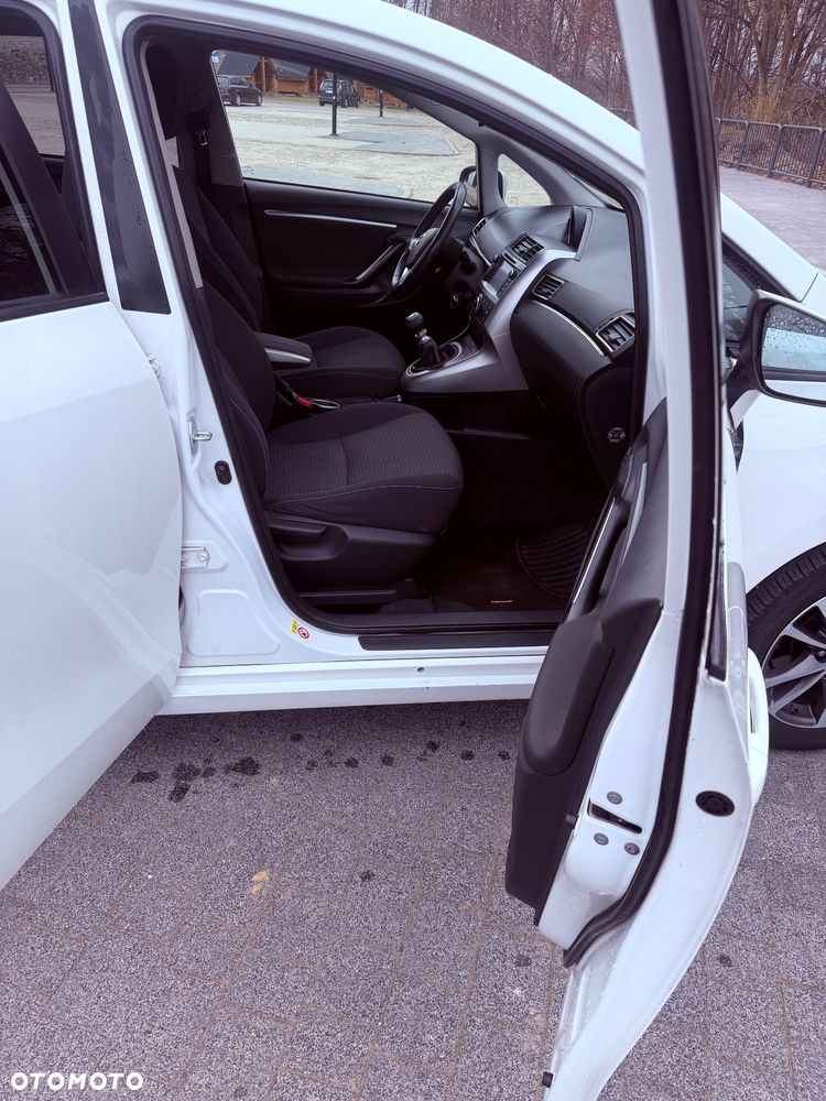 Toyota Verso 1.6 D-4D Premium 7os - 11