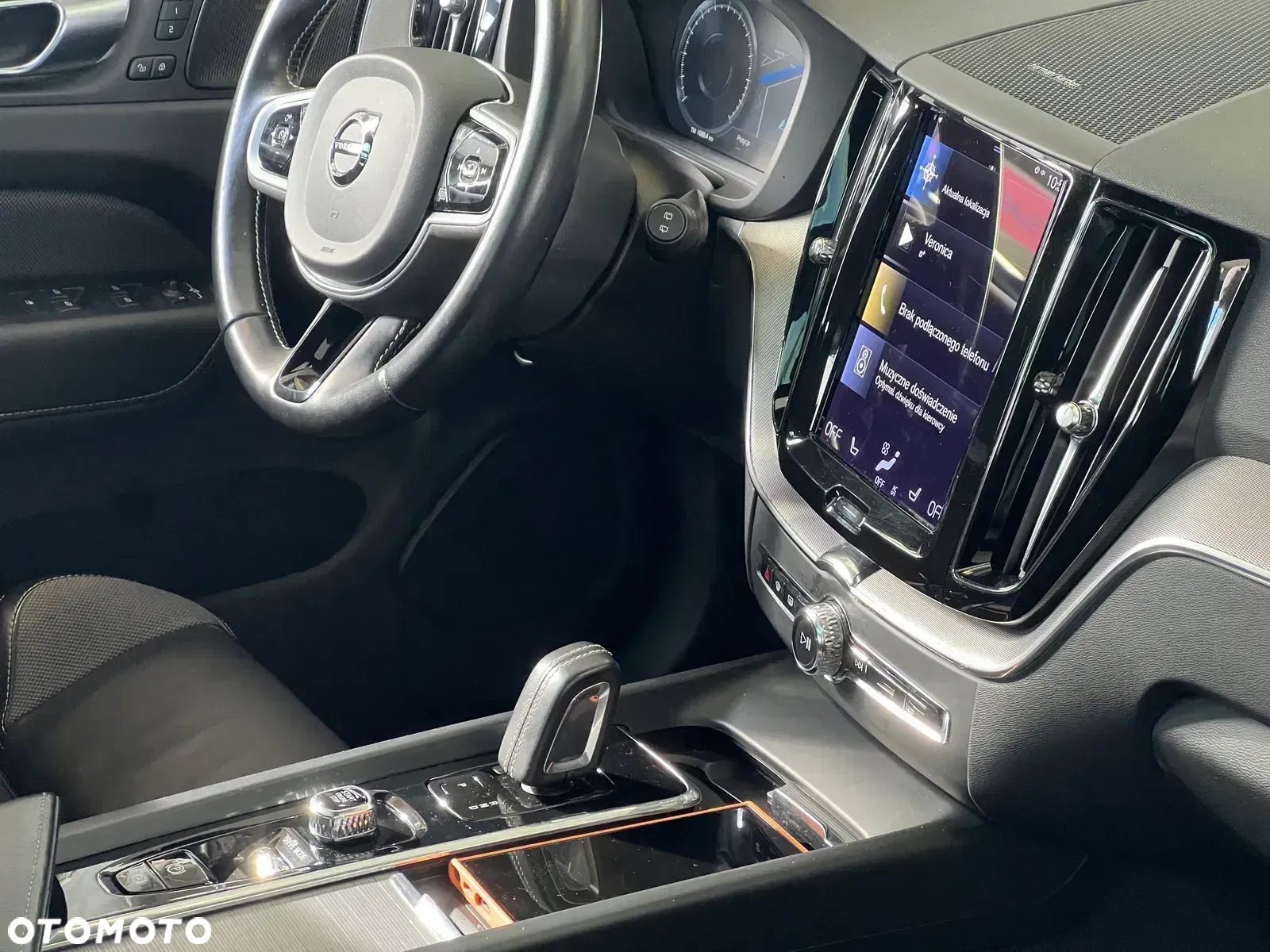 Volvo XC 60 - 25