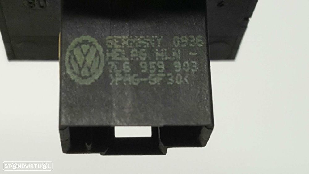 CONTROLE DE ABERTURA DE TRONCO/PORTÃO VOLKSWAGEN TOUAREG (7LA) V6 - 2