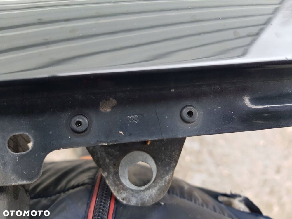 AUDI A3 8P LIFT 08-12r BŁOTNIK LEWY PRZÓD PRZEDNI LY9B - 8