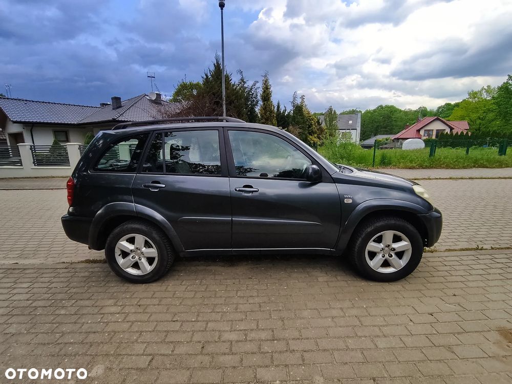 Toyota RAV4 2.0 VVT-i 4x4 - 3