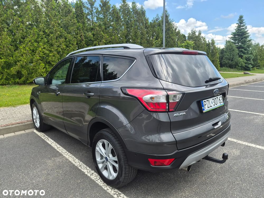 Ford Kuga 1.5 EcoBoost 2x4 Titanium - 4