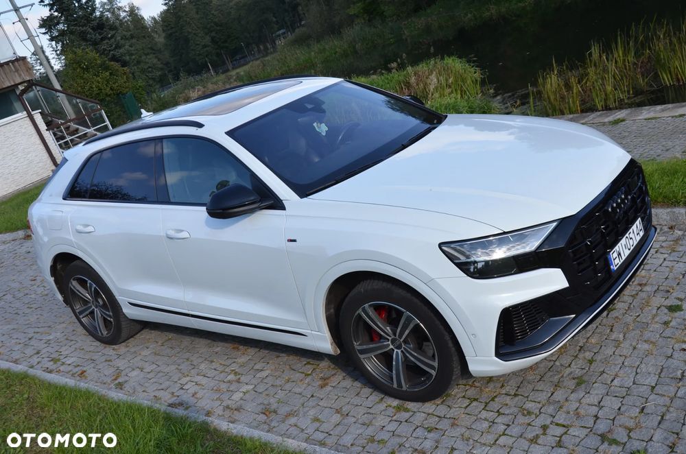 Audi Q8 - 2