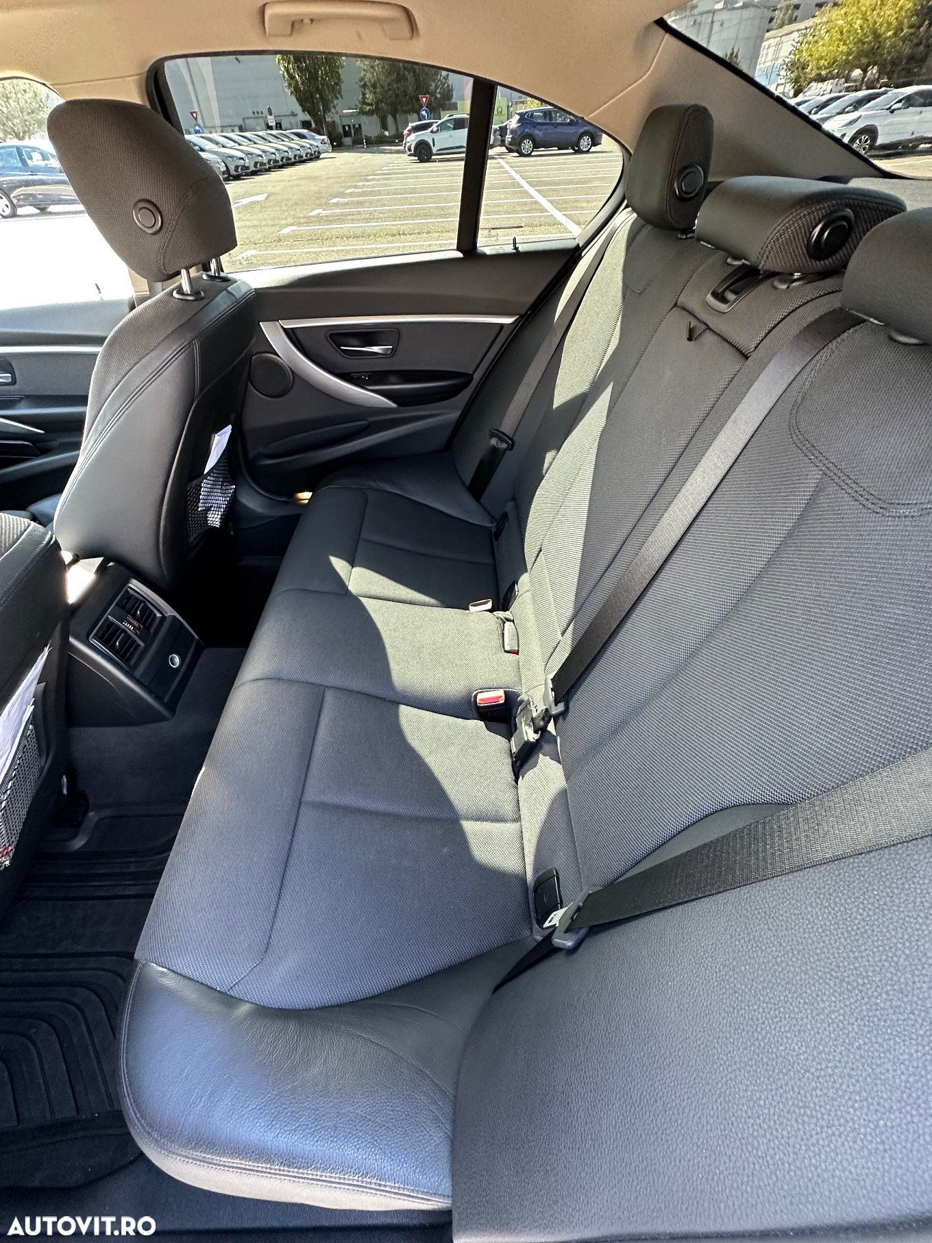 BMW Seria 3 - 24