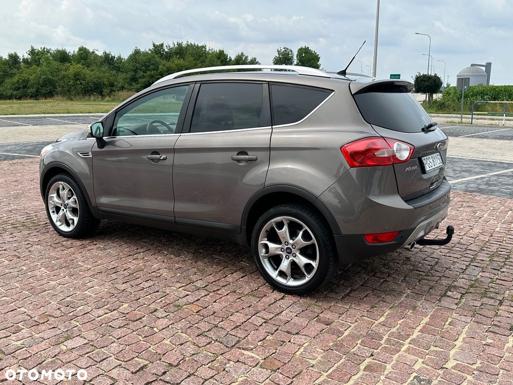 Ford Kuga 2.0 TDCi 4x4 Titanium - 4