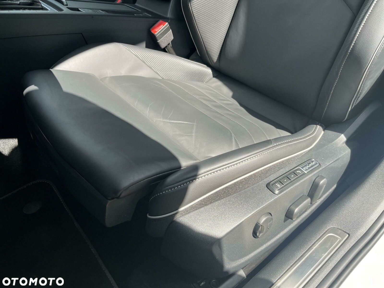 Volkswagen Arteon 2.0 TSI R-Line DSG - 13