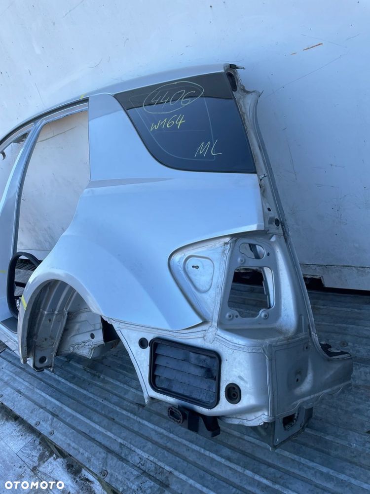 Blotnik poszycie cwiartka szyba lewy tyl Mercedes ML W164 C775 775U srebrny - 4