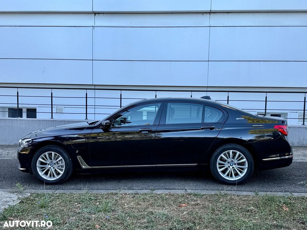 BMW Seria 7 740i Aut. - 11