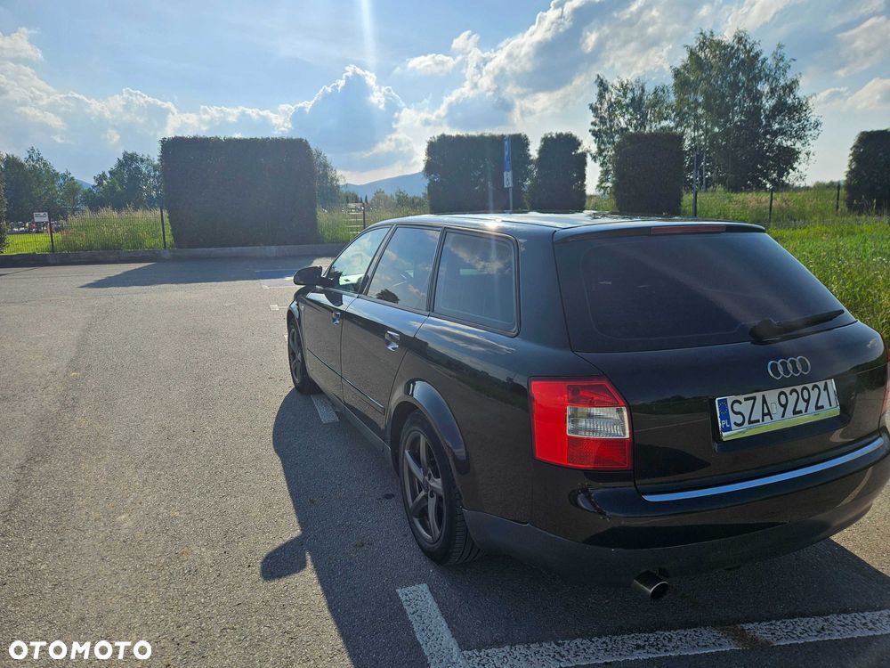 Audi A4 Avant - 4